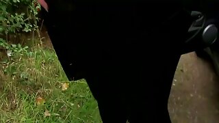ಸ್ವೆಲ್ಟೆ ರಷ್ಯಾದ ತರುಣಿ ಅಡೆಲಾ ಗುಂಪು ಸೆಕ್ಸ್ ಆರ್ಜಿಯಲ್ಲಿ ಭಾಗವಹಿಸುತ್ತಾಳೆ